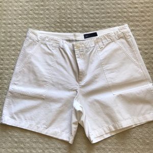 Cute white shorts.